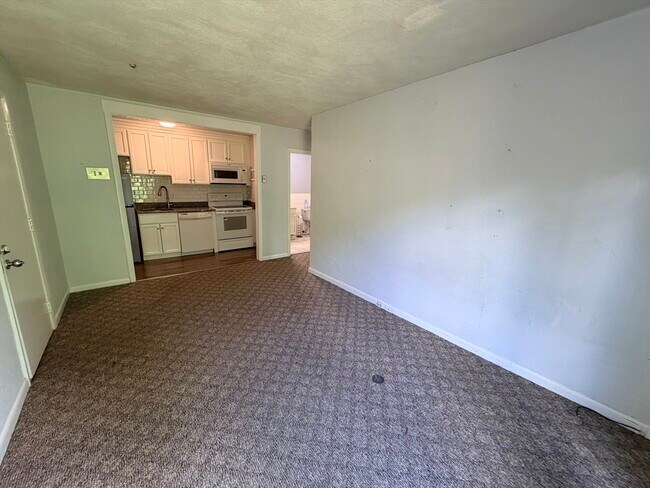 Foto del edificio - 182 Swanson Rd