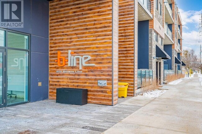 Building Photo - 408 Browns Line