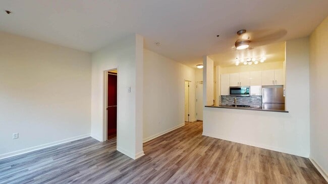Interior Photo - 2000 Post