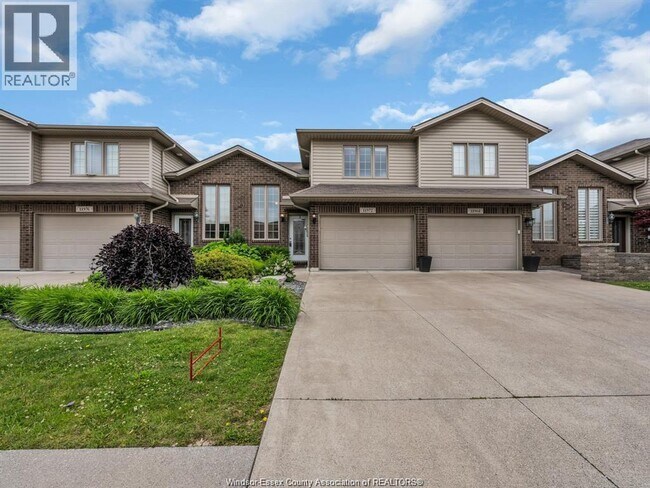 Photo du bâtiment - 11972 Boulder Crescent