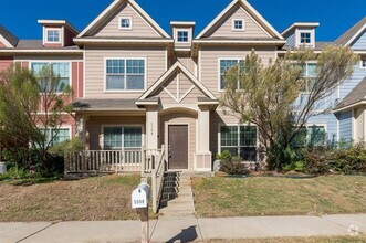 Building Photo - 5509 Soledad Dr
