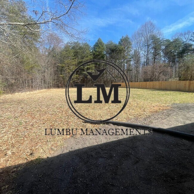 Foto del edificio - 2089 Traynham Grove Rd