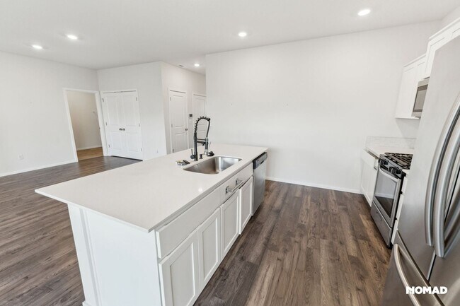 Building Photo - Charming 3BR  House in Salem