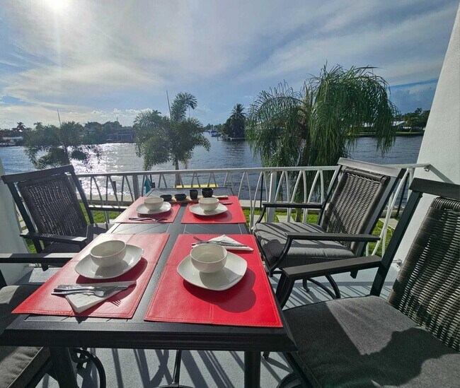 Foto del edificio - 505 N Riverside Dr