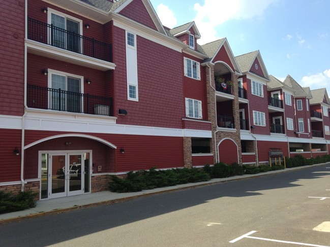 Foto del edificio - Bradley Beach Village