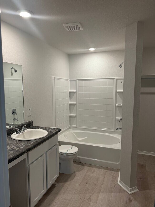 Foto del edificio - *Save $500!!* Brand New Four Bedroom Home in Maumelle