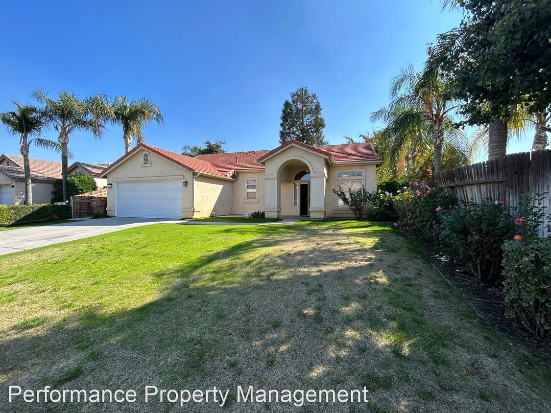 3 br, 2 bath House 6809 Swift Falls Way House Rental in Bakersfield
