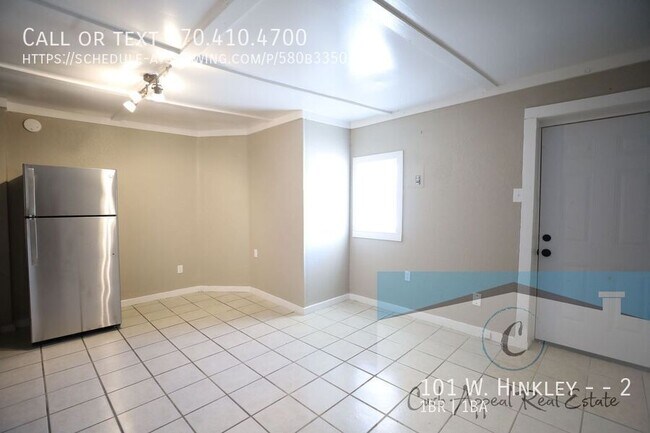 Foto del edificio - 101 W Hinkley Ave