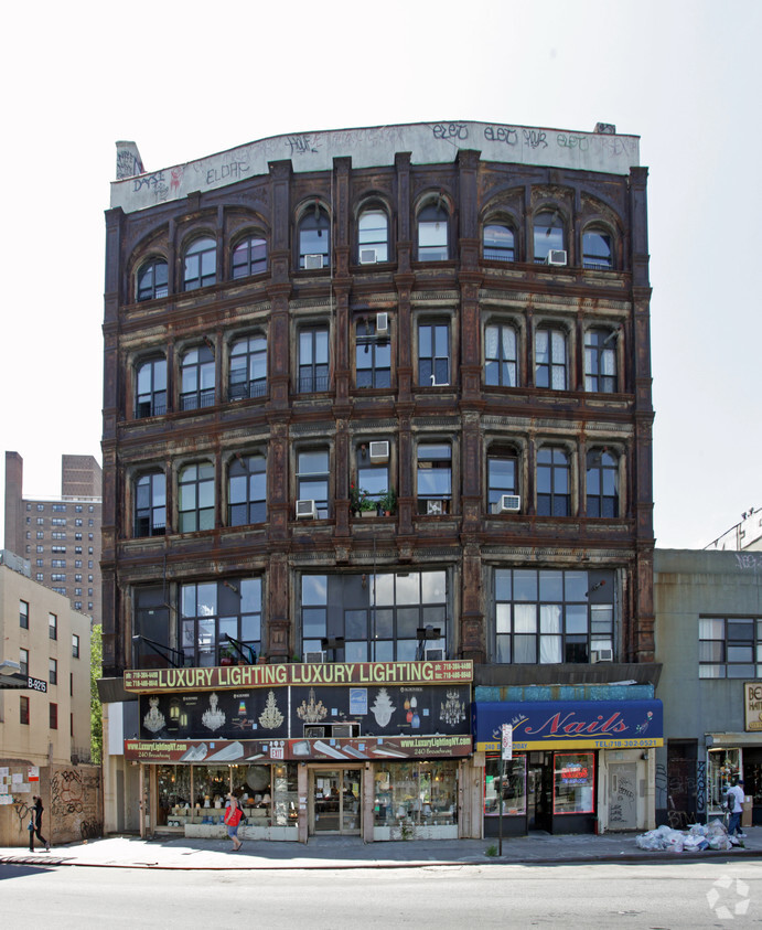 Primary Photo - 242 Broadway