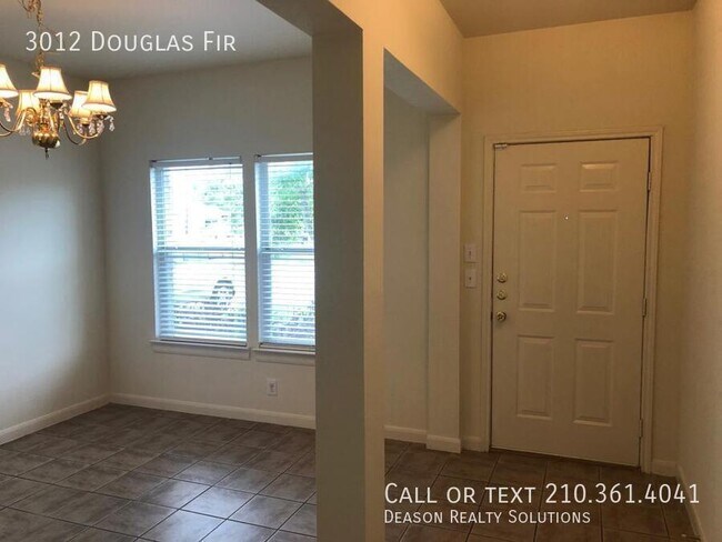 Foto del edificio - 3012 Douglas Fir Dr