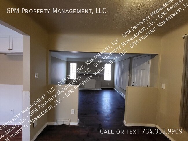 Foto del edificio - 15403 Carlisle St