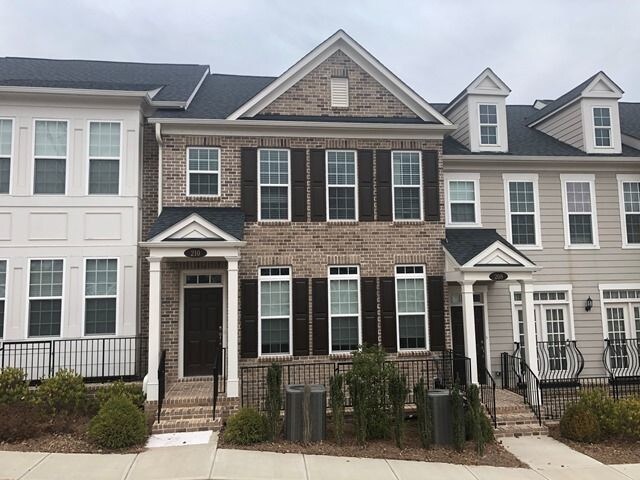 Primary Photo - 3BR/3.5BA Townhome