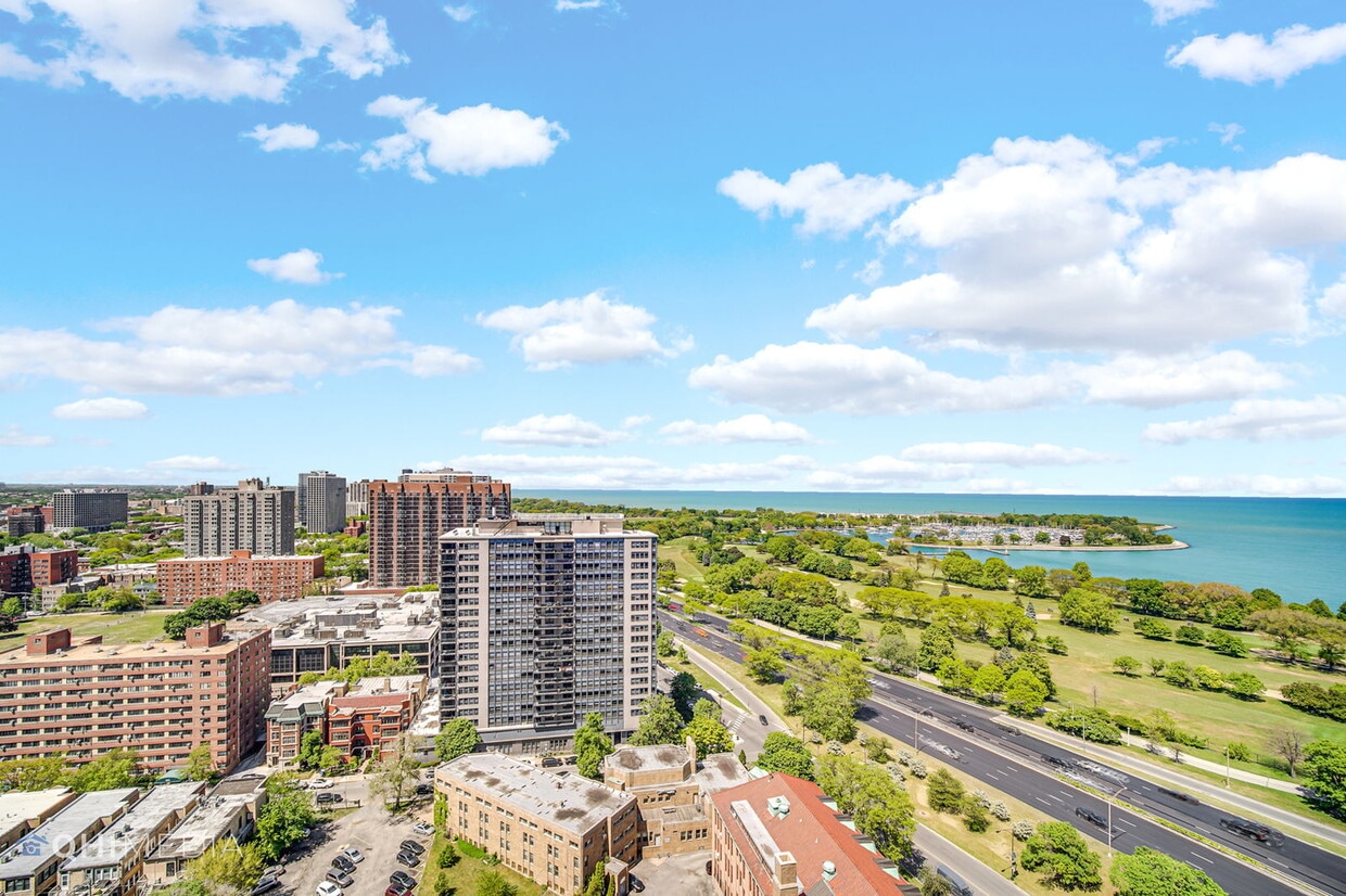 Photo - 3950 North Lake Shore Drive, Chicago, IL 60613 - 2 BR 1 BA condo