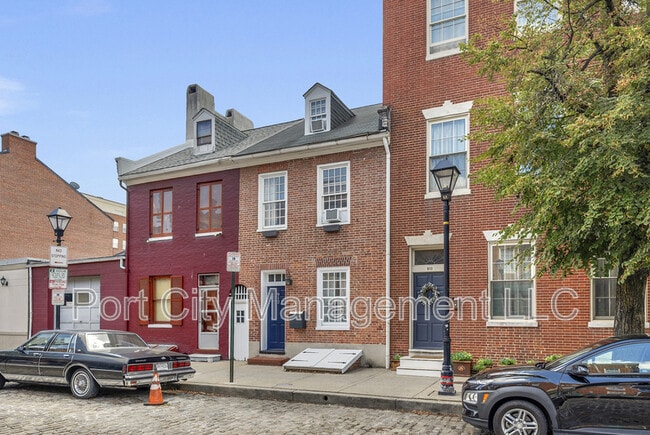 Building Photo - 912 Fell St