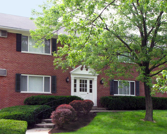 Building Photo - Sharondale Woods Apartments