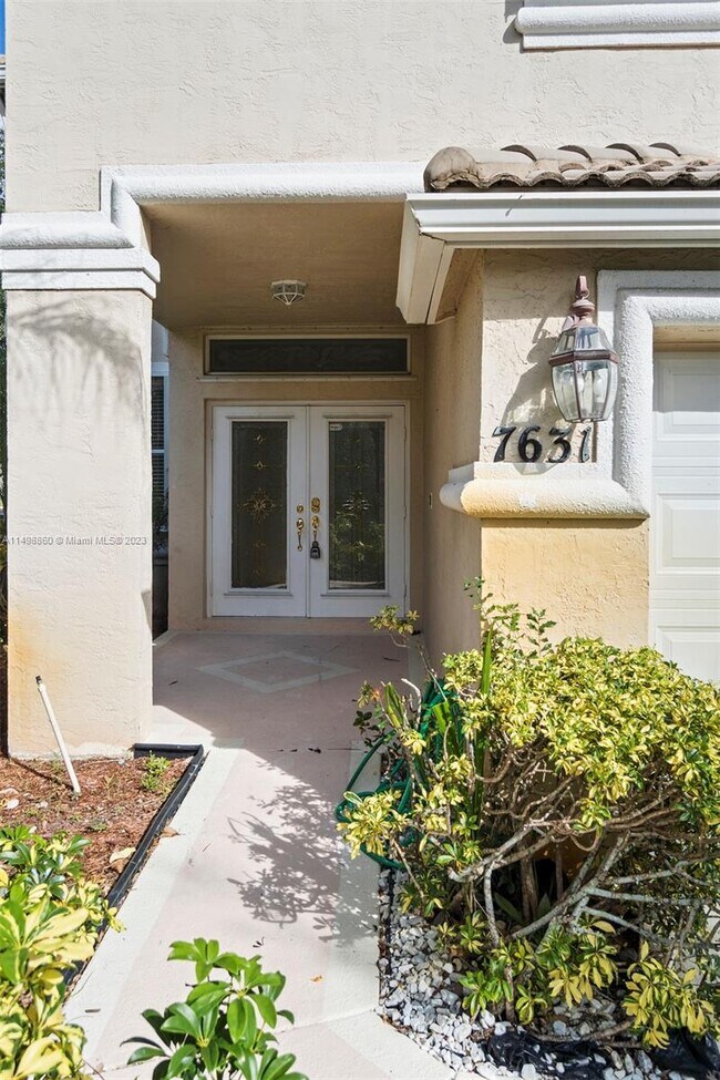 Foto del edificio - 7631 Oak Grove Cir