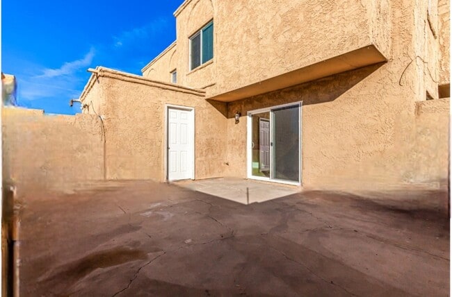 Foto del edificio - 4523 E Wood St