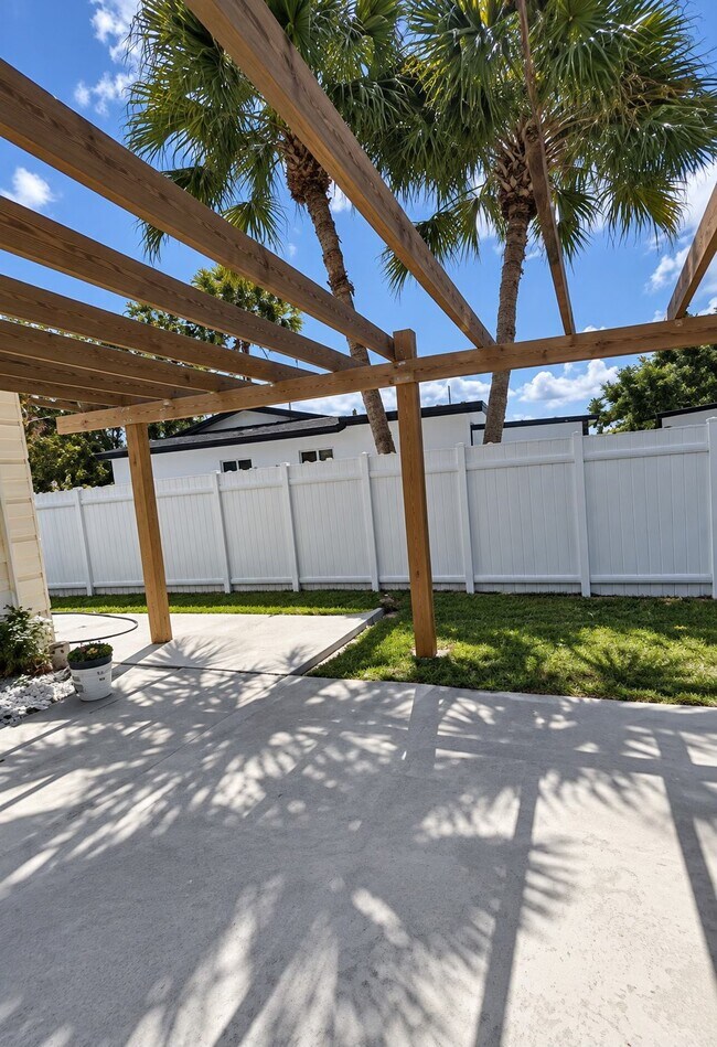 Foto del edificio - 14510 SW 105th Ave