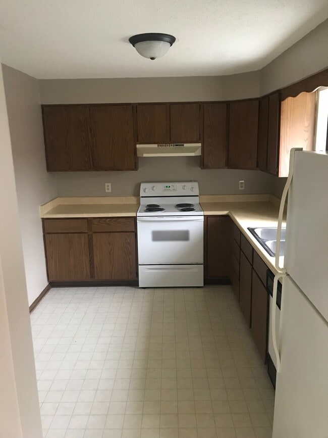 Building Photo - 103 S Columbus St