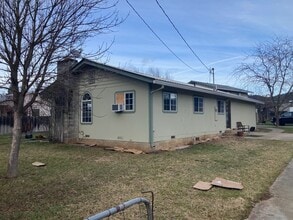Building Photo - 111 Mill St