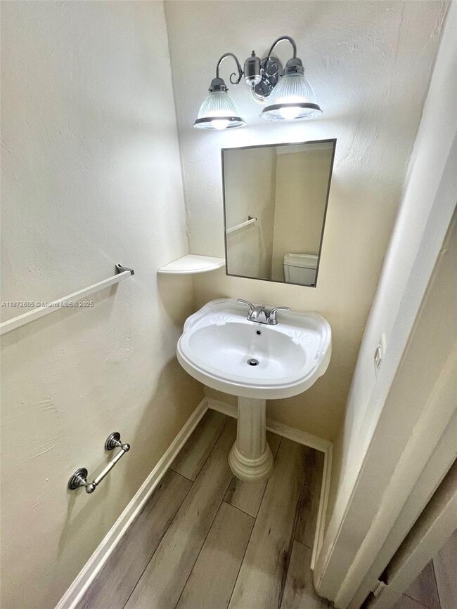 Foto del edificio - 7626 NE 6th Ct