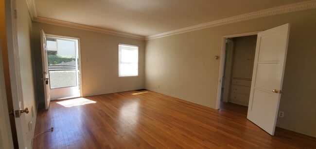 Building Photo - 800 Orange Grove Ave