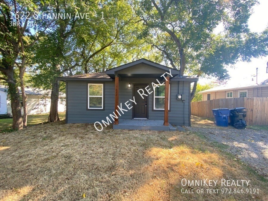 1622 S Fannin Ave, Denison, TX 75020 House for Rent in Denison, TX