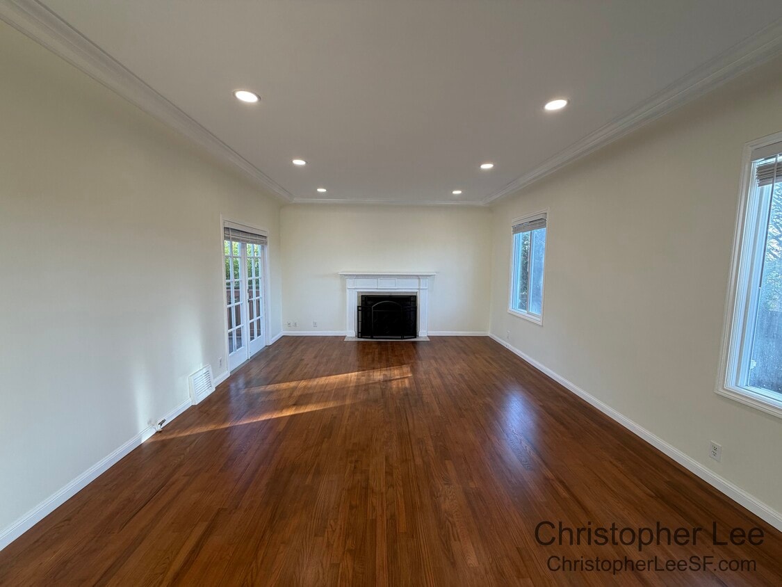 Primary Photo - 185 Eucalyptus Dr