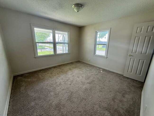 Foto del edificio - $1100 - 2 bed 1 bath - Single Family Home