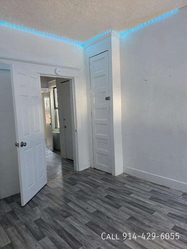 Photo - 33 Van Cortlandt Park Ave-1R