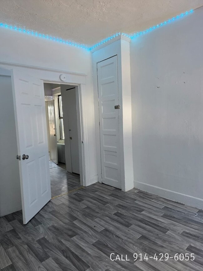 Photo - 33 Van Cortlandt Park Ave Apartment