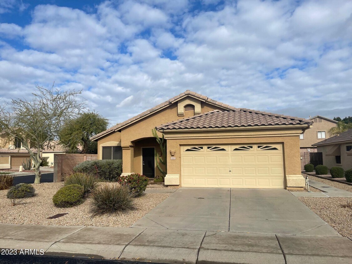 6668 W Rose Garden Ln, Glendale, AZ 85308 House for Rent in Glendale