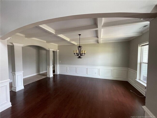 Building Photo - 96 Castlebay Dr