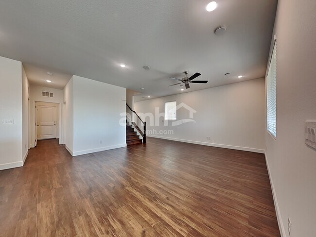 Building Photo - 2725 Fierce Star Avenue