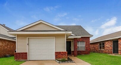 Building Photo - 7742 Sign St