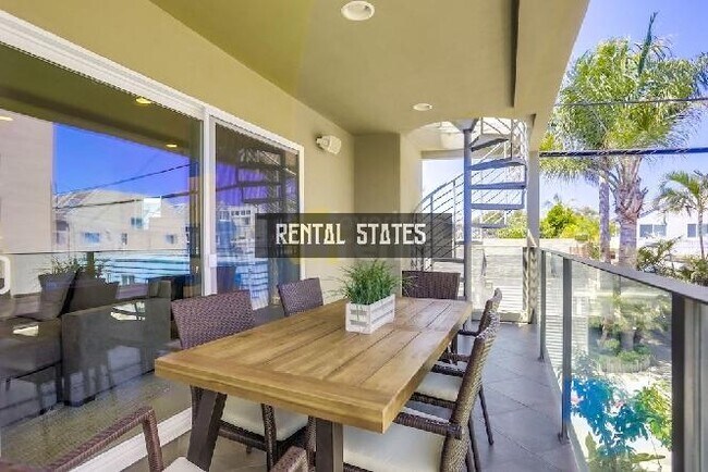 Building Photo - 3 bedroom in San Diego CA 92109