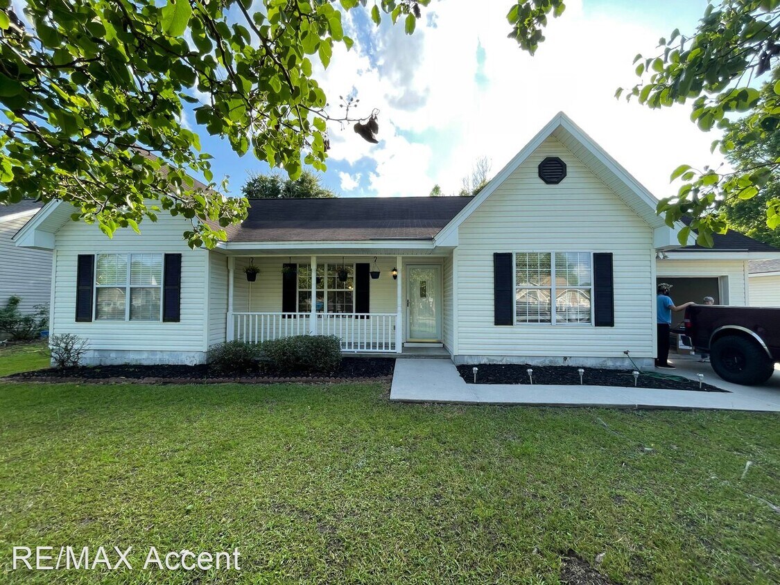 105 Madison Oaks Dr, Rincon, GA 31326 House Rental in Rincon, GA