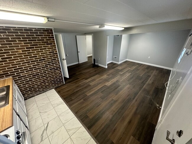Building Photo - 1 Bed 1 Bath in Murray