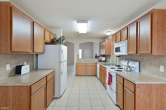 Building Photo - 3 br, 3 bath Duplex - 3552 Paloma Ridge Drive