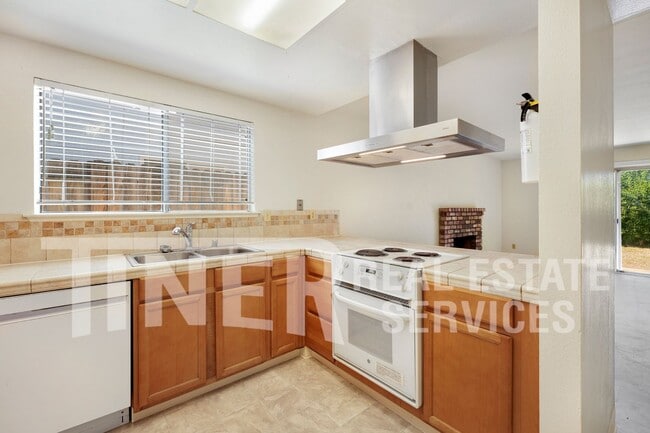 Photo - 3000 Nikol Street- House