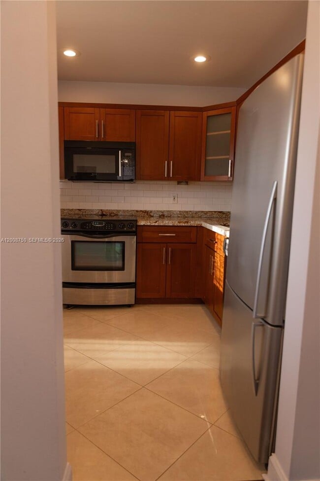 Building Photo - 7703 Camino Real