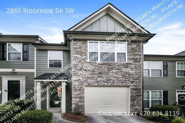 Building Photo - 2860 Ridgeview Dr