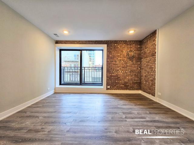 Building Photo - 2 bedroom in CHICAGO IL 60610