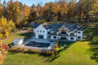 Building Photo - 42 Pond Ridge Rd