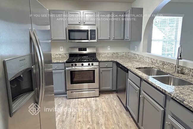 Building Photo - 5449 Sweetsprings Dr SW