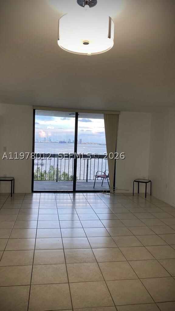 Building Photo - 2333 Brickell Ave