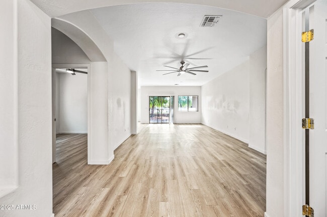Building Photo - 1704 S 79th Glen