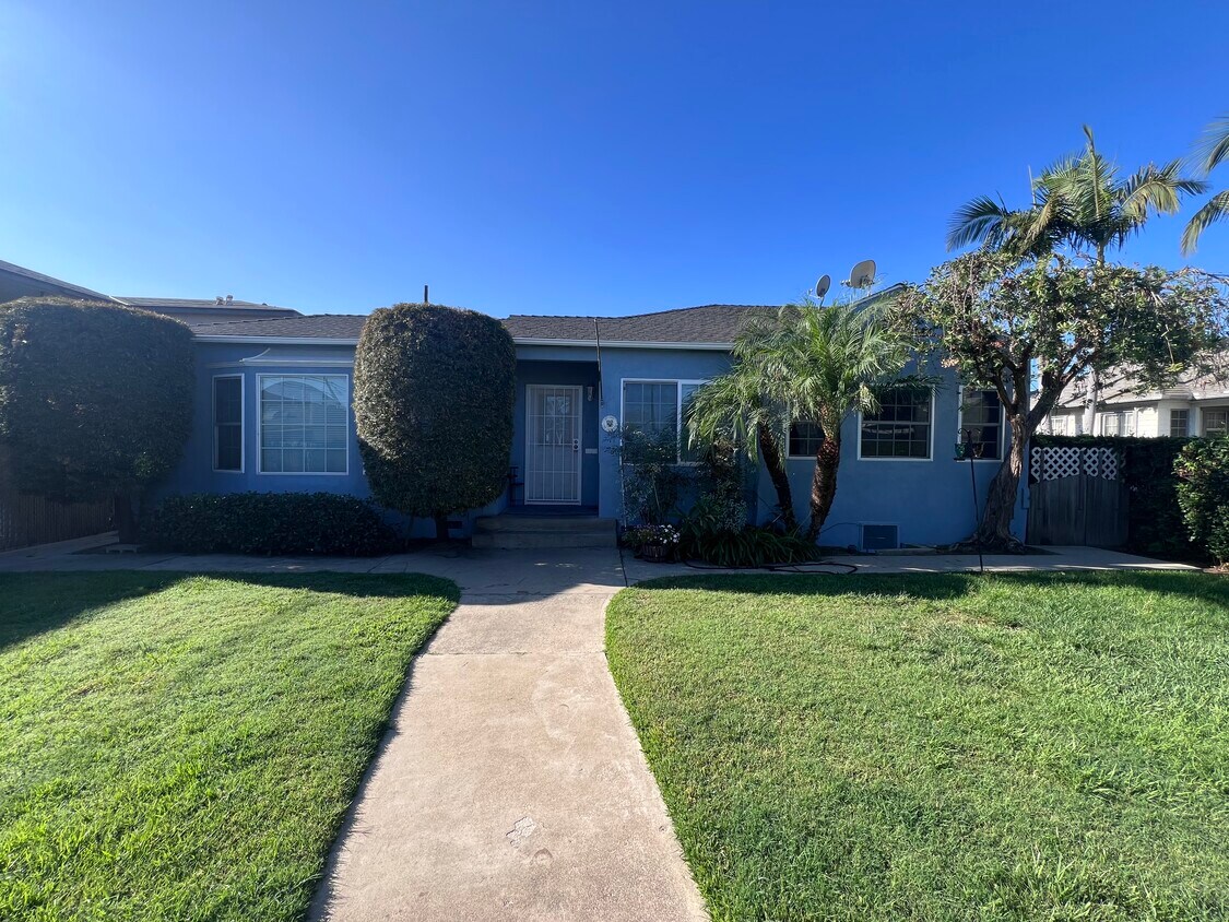 Frente de la casa - 1930 W Redondo Beach Blvd