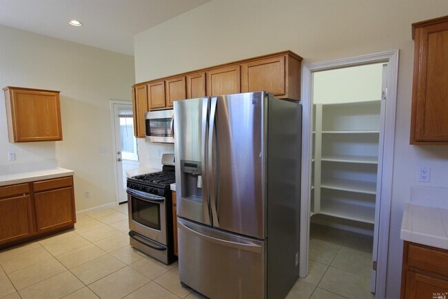 Building Photo - 1678 Canyon Run