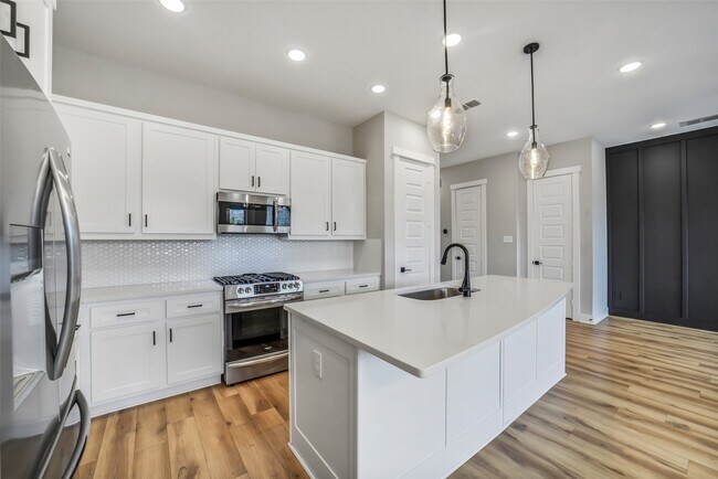 Foto del edificio - 10964 Swang Link Dr